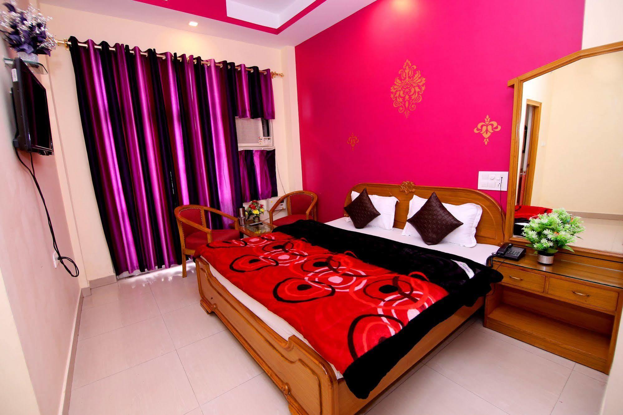 Hotel Sunshine Haridvár Kültér fotó