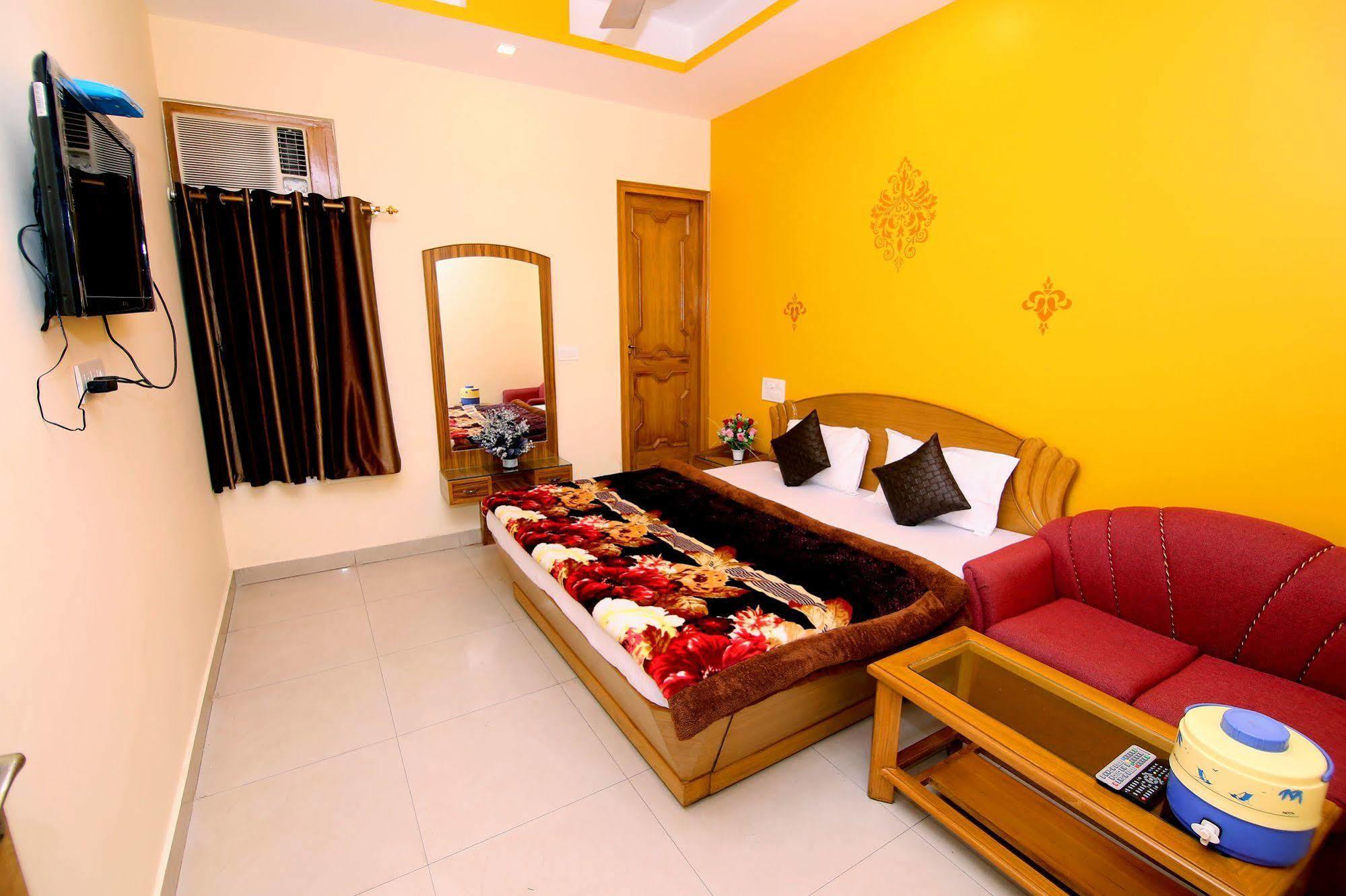 Hotel Sunshine Haridvár Kültér fotó