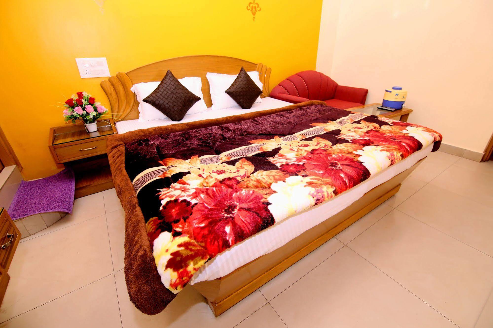 Hotel Sunshine Haridvár Kültér fotó